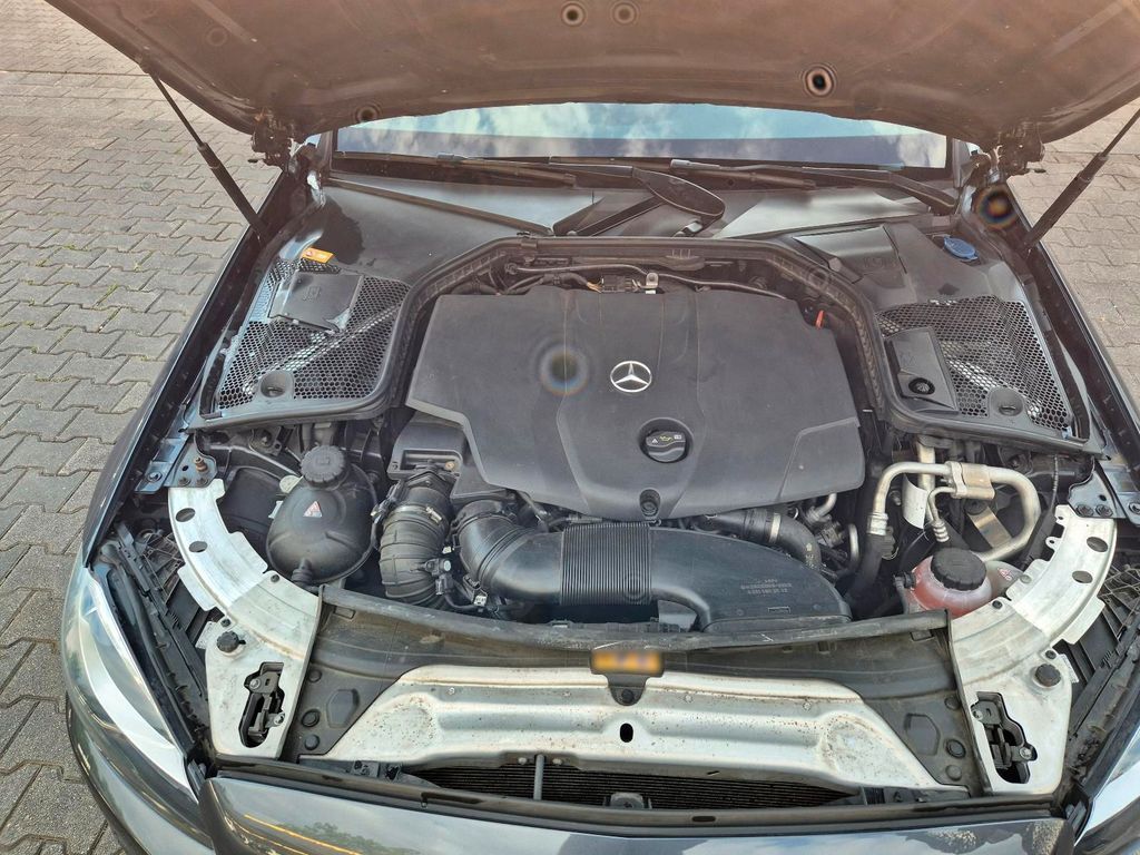 Image of Mercedes-Benz C 200