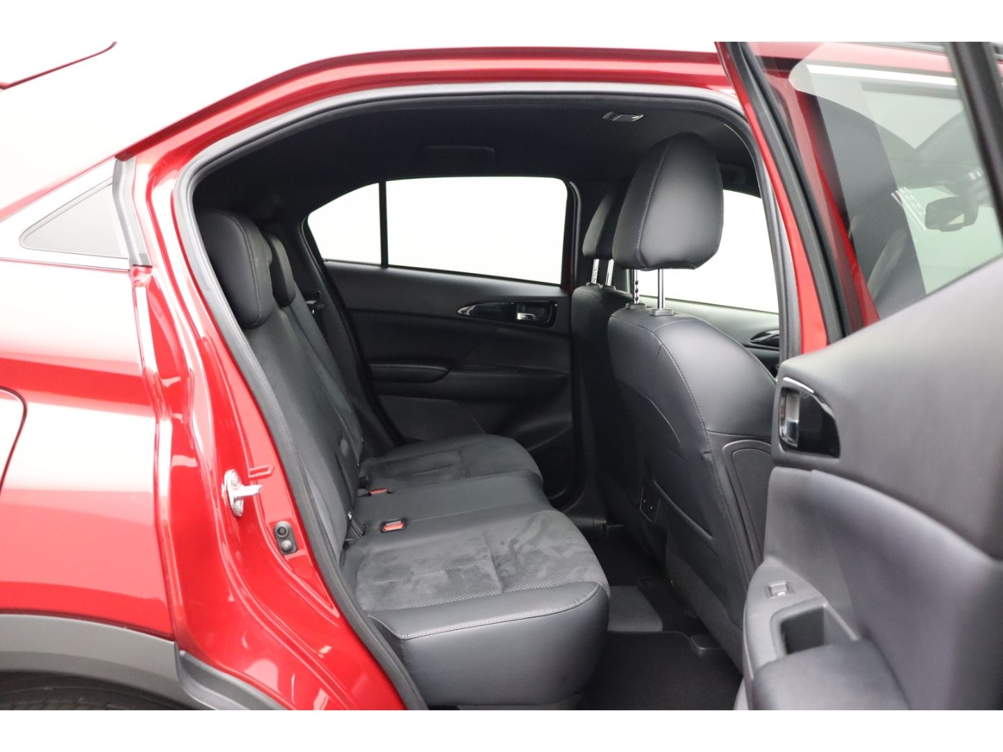 Fahrzeugabbildung Mitsubishi Eclipse Cross 4WD Plug-in Hybrid SELECT ACC