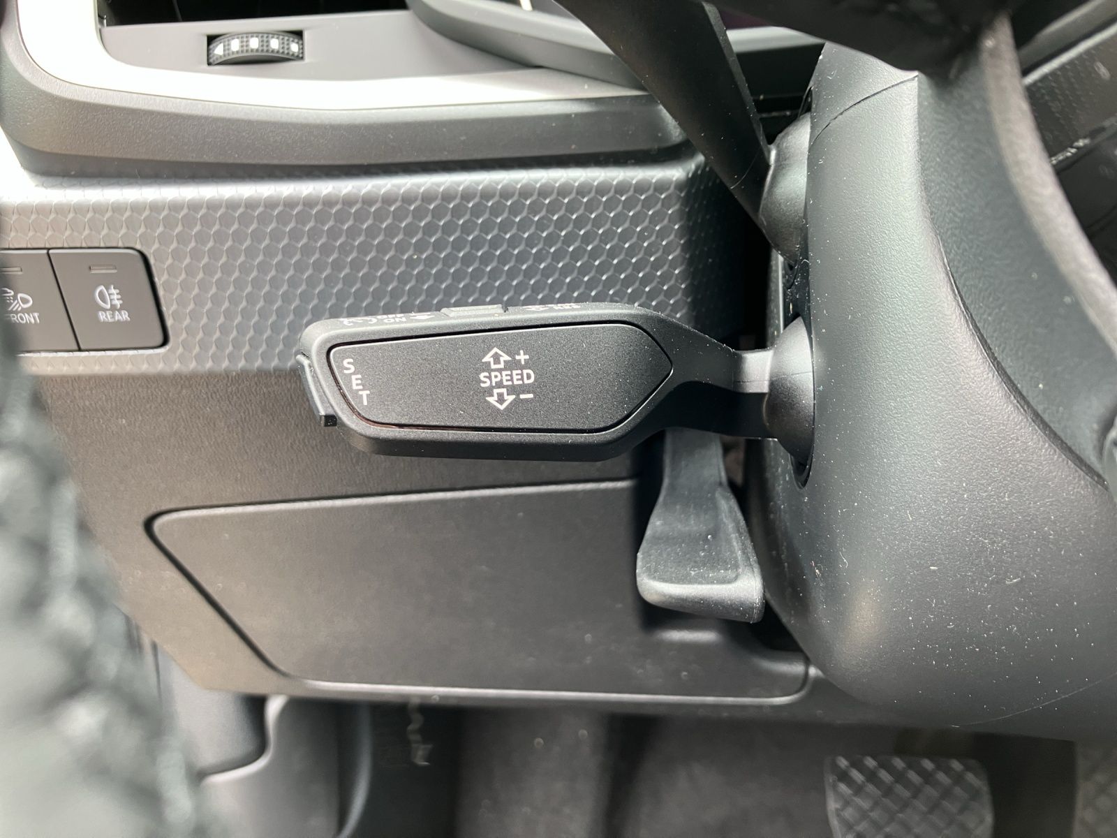 Fahrzeugabbildung Audi A1 Sportback 30 TFSI advanced LED,NAVI,DAB