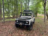 Land Rover Defender 110 TD4 Crew-Cap Double-Cab DCPU - Land Rover Defender: Crew Cab