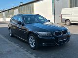 BMW 318i Tour. Aut./Navi-Xenon-Pdc-Tempomat - BMW 318 Gebrauchtwagen in Mönchengladbach