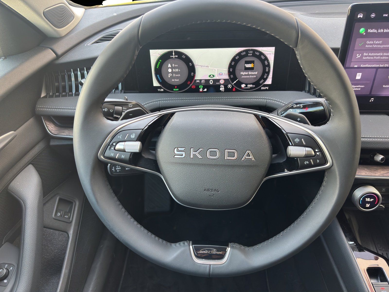 Fahrzeugabbildung SKODA Superb Combi L&K 1,5 TSI iV 150 kW DSG