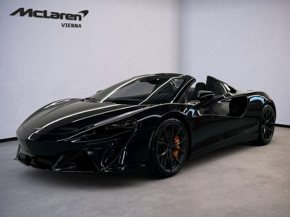 McLaren Artura Spider / Amethyst Black / B&W / B