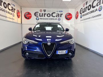 Alfa-Romeo Stelvio - 2