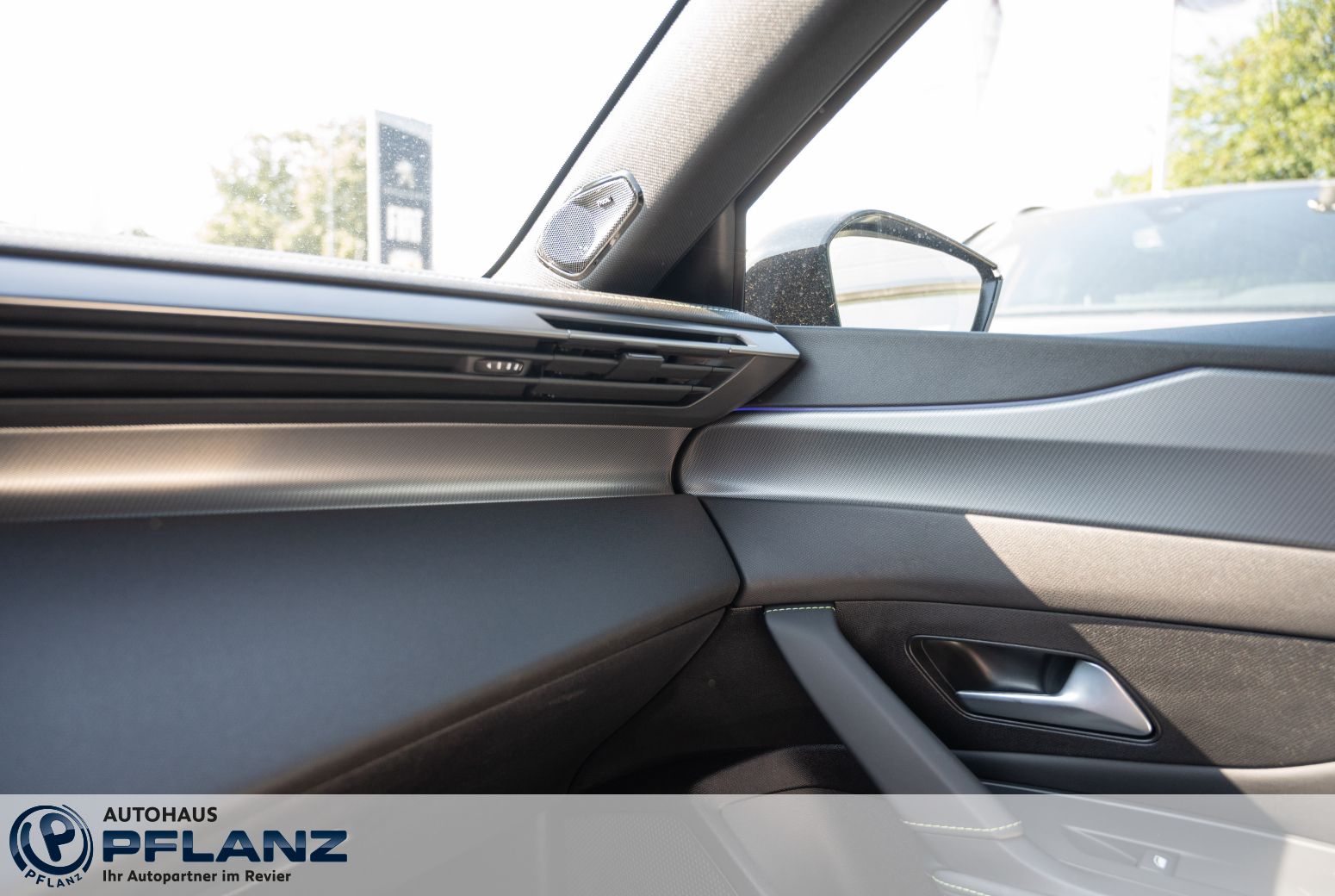 Peugeot 408 - Bild 12