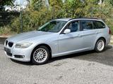 BMW 318 Baureihe 3 Touring 318d 2.0/SHZ/XENON - BMW 318 aus 2010: 318d