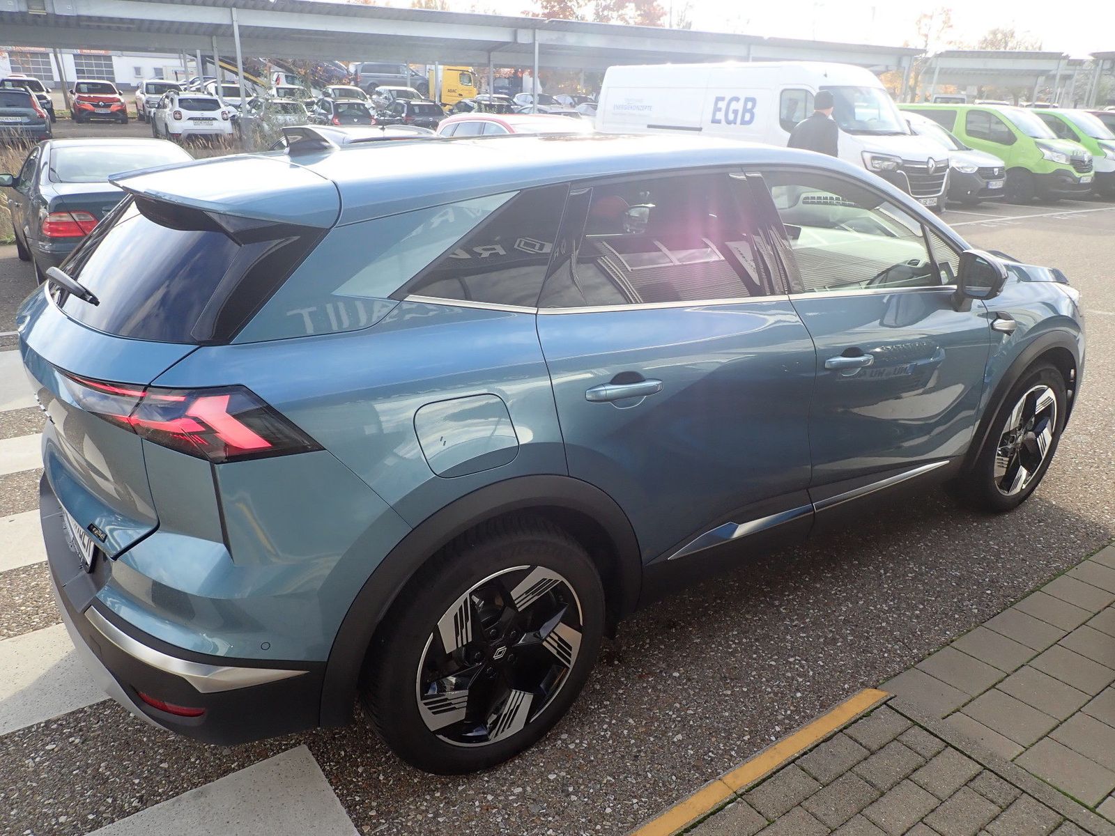 Fahrzeugabbildung Renault Symbioz 145 E-Tech Full Hybrid Iconic