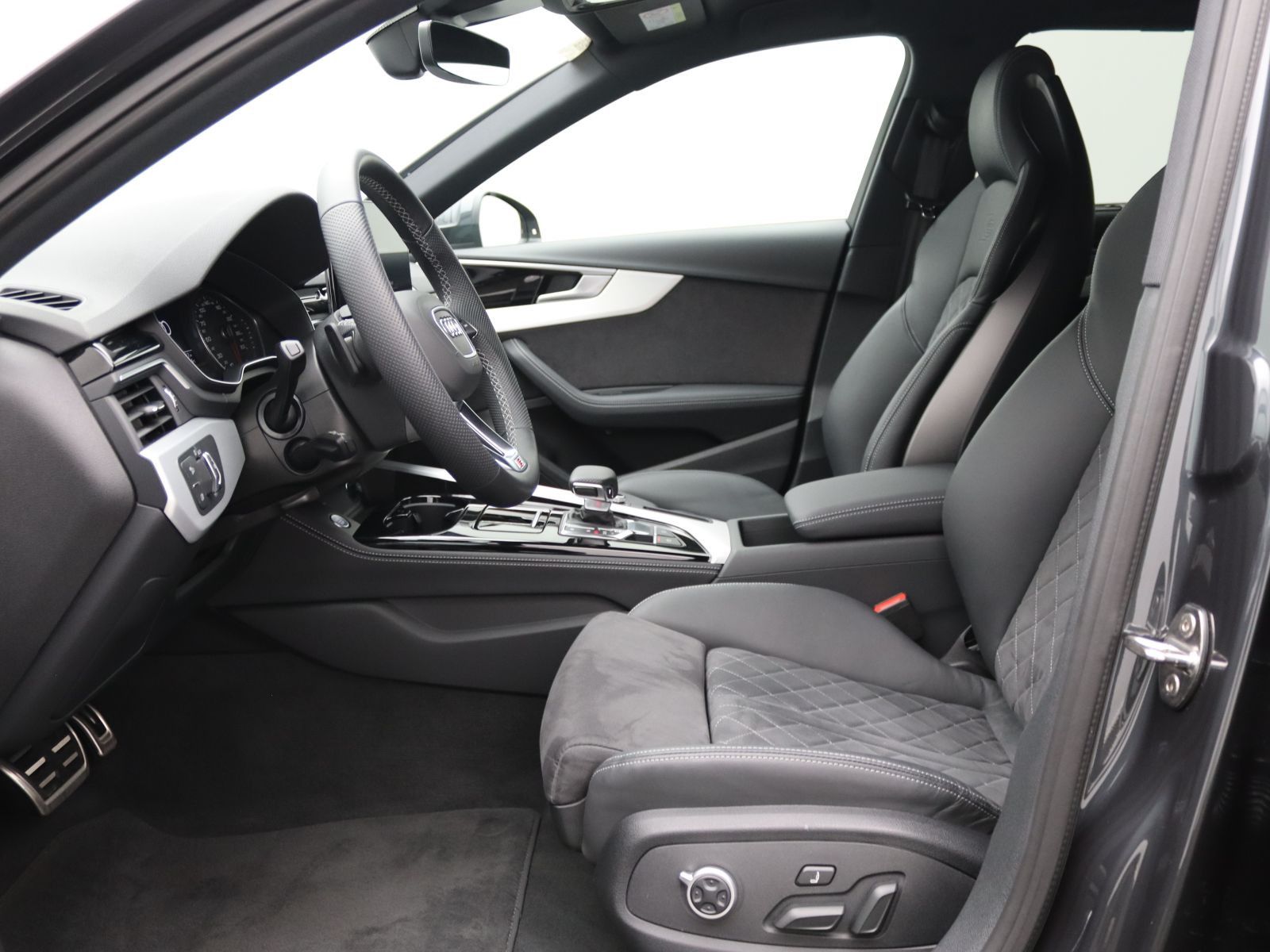 Audi A4 - Bild 12