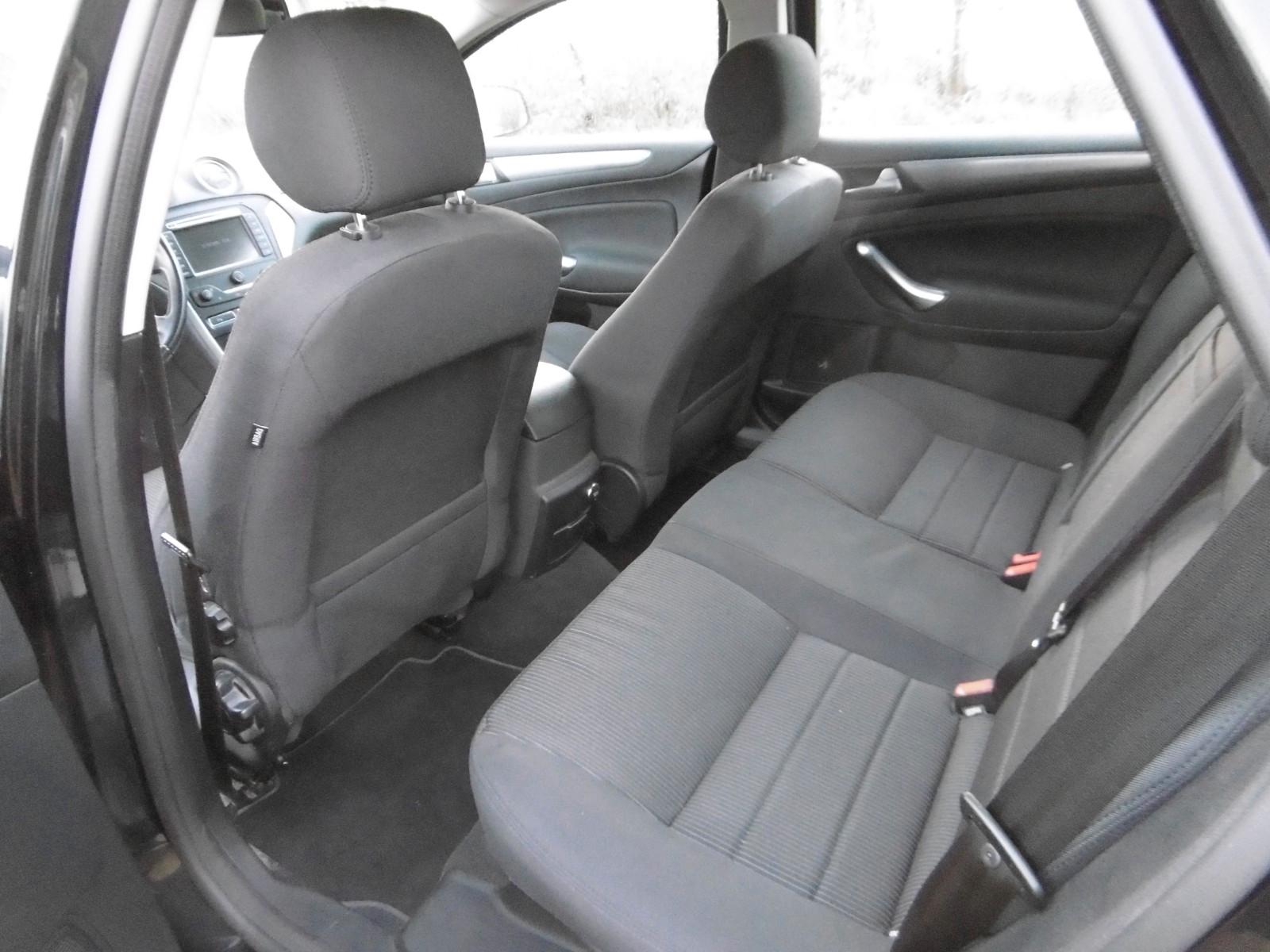Ford Mondeo 2014 — photo 19