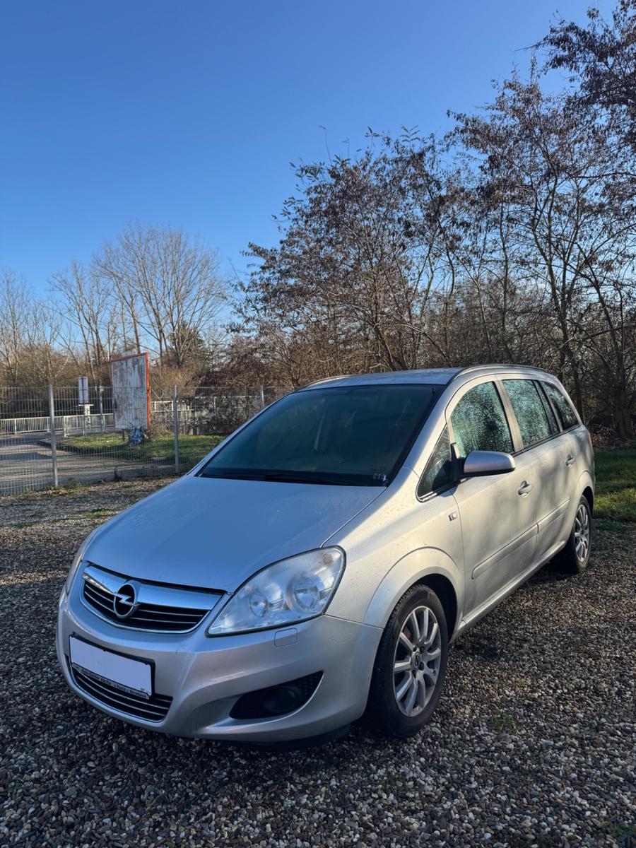 Opel Zafira 1.8 INNOVATION  / TÜV + SERVICE NEU