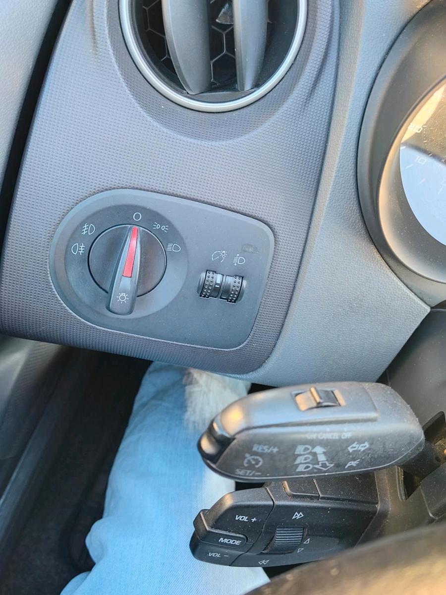 Seat Ibiza 2011 — photo 12