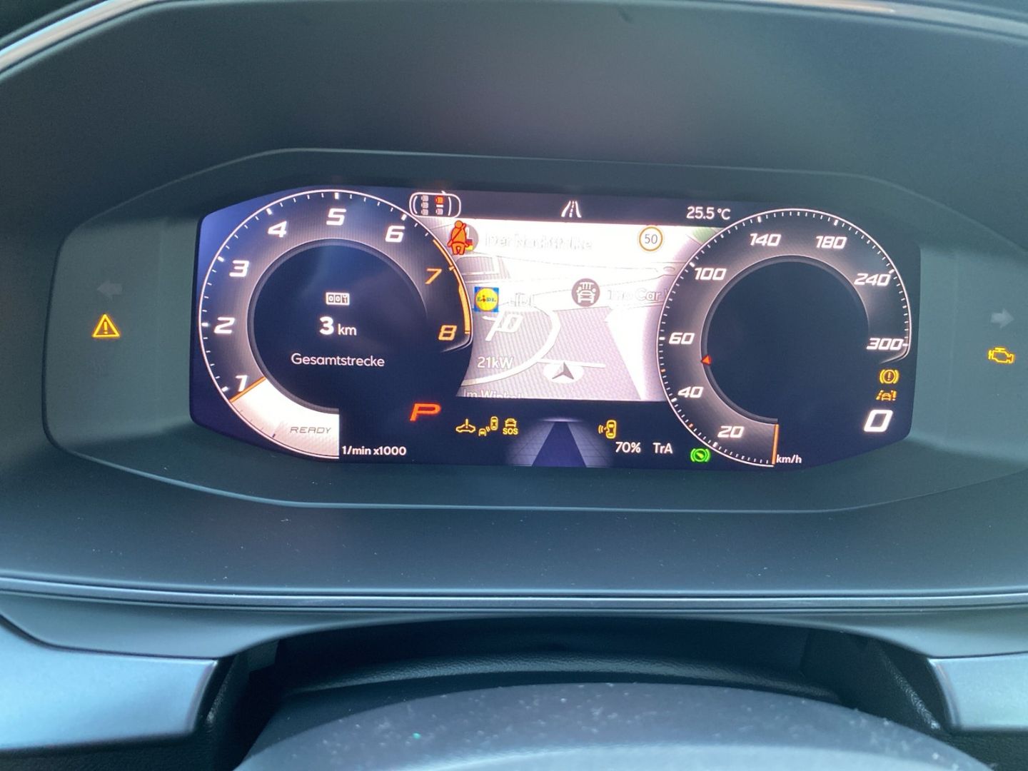 Fahrzeugabbildung CUPRA Leon Sportstourer 4Drive VZ*NAVI*MATRIX-LED*SHZ*