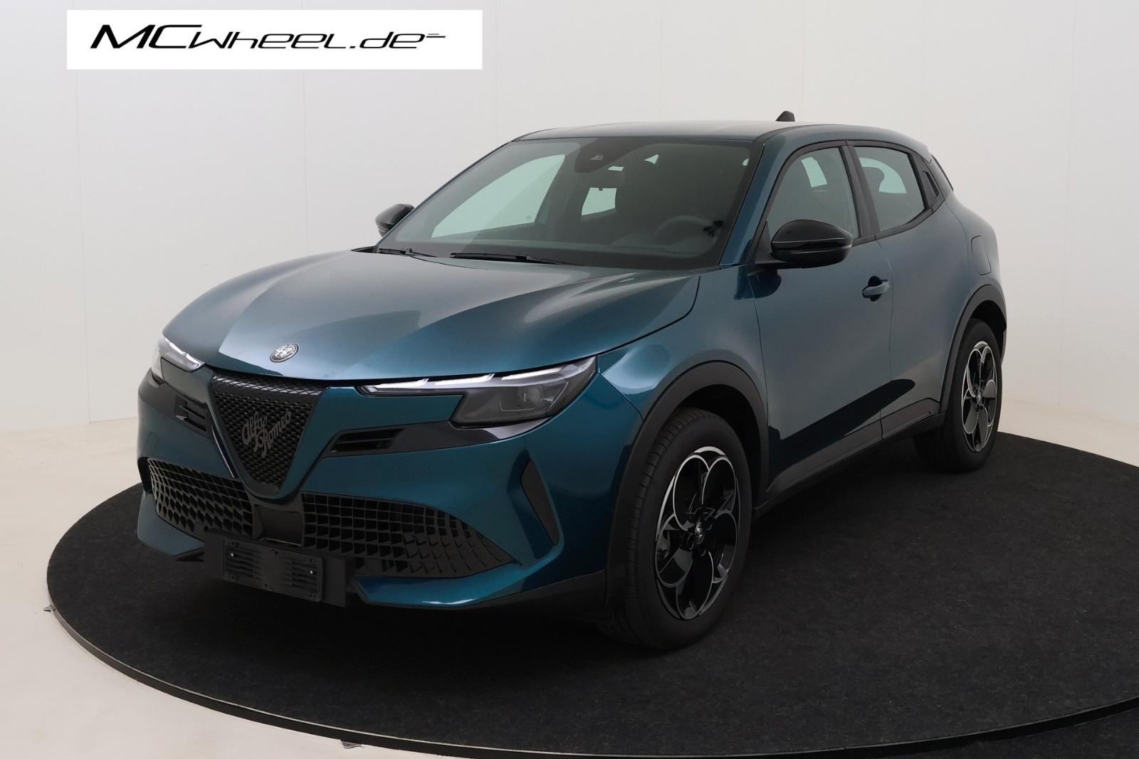 Alfa Romeo Junior Elettrica 115 kW  UVP 42.000€! ACC