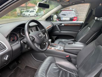 Audi Q7 - 9