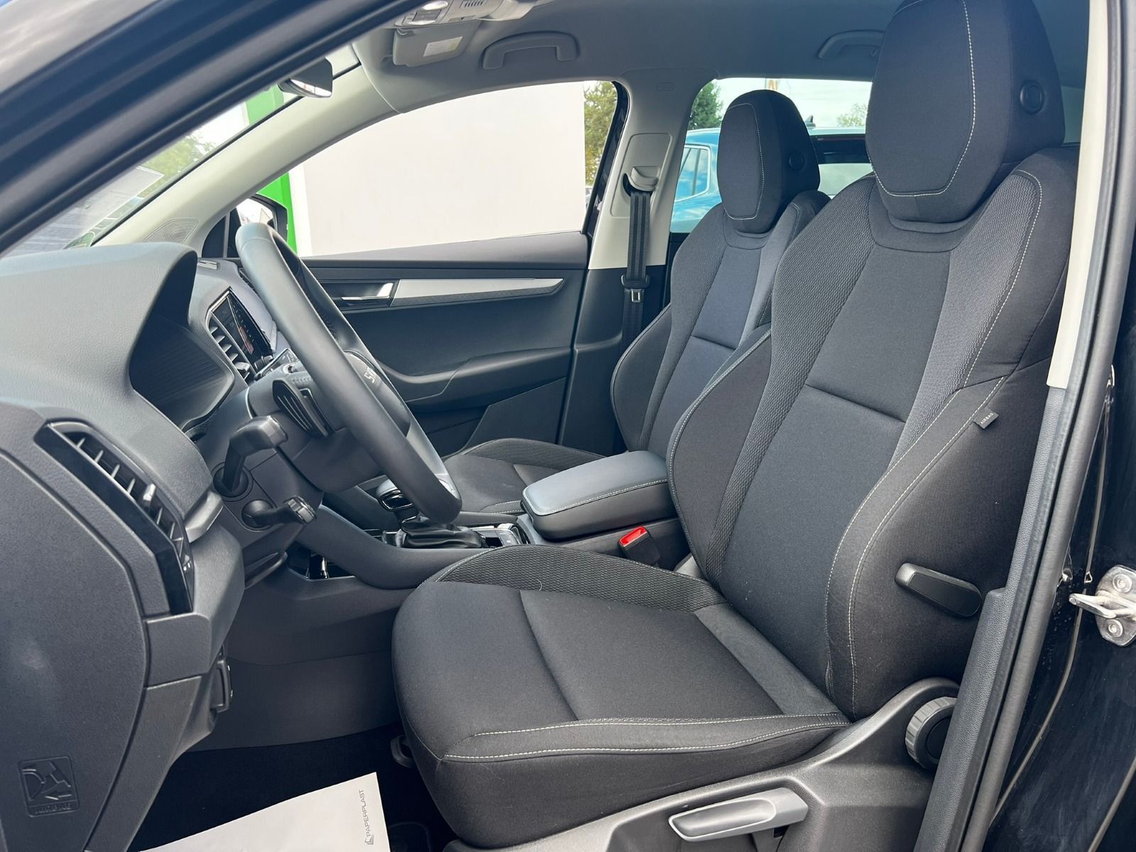 Fahrzeugabbildung SKODA Karoq 1.5 TSI DSG*RFK*SideAss*eHeck