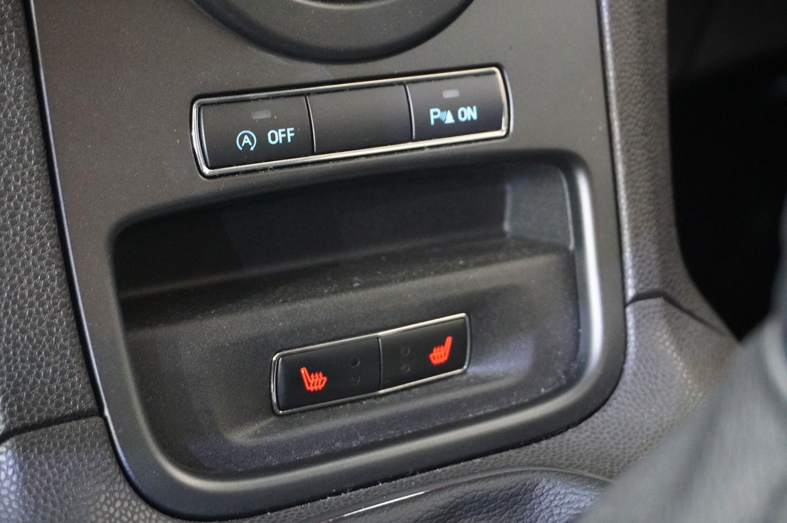 Fahrzeugabbildung Ford Fiesta 1,0 TREND 5-TÜR LED/SHZ/PDC/NEBEL/USB