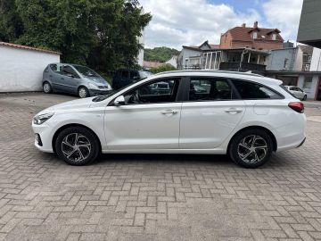 Hyundai i30 cw  1.6CRDI DCT+Kamera+Navi+DAB+Autom.+
