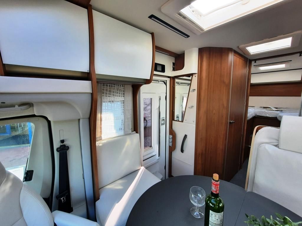 Fahrzeugabbildung Laika Ecovip L 3019 Titanio Verfüg./Sparen Sie 4.174,-