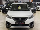 Peugeot 5008 ALLURE+PANO+SHZ+SPURH+TOTW+1J. GARANTIE - Peugeot 5008 Allure mit Diesel-Antrieb
