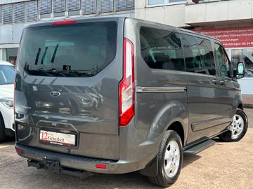 Ford Tourneo Custom - 8