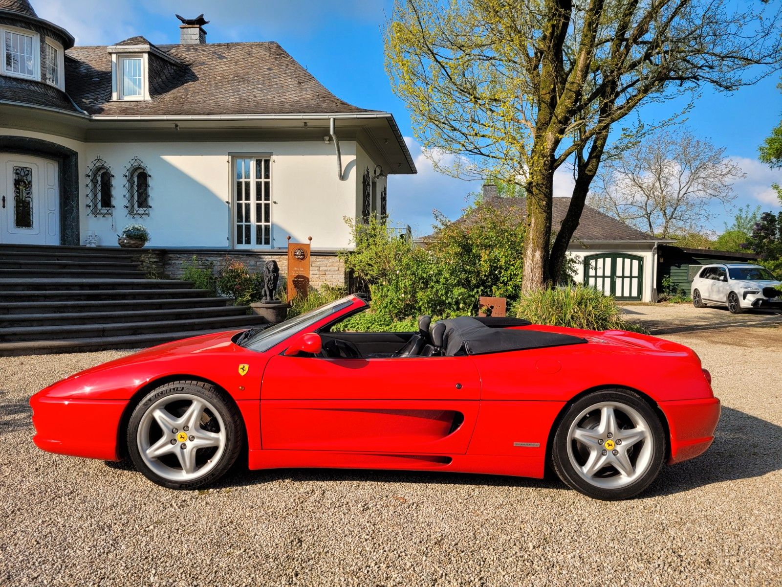 Fahrzeugabbildung Ferrari F355 Spider/Schalter/Bestzustand/Top+Original