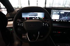 AUDI Q3 TFSI quattro S line | Pano | Matrix |TechPro AUDI Q3 TFSI quattro S line | Pano | Matrix |TechPro