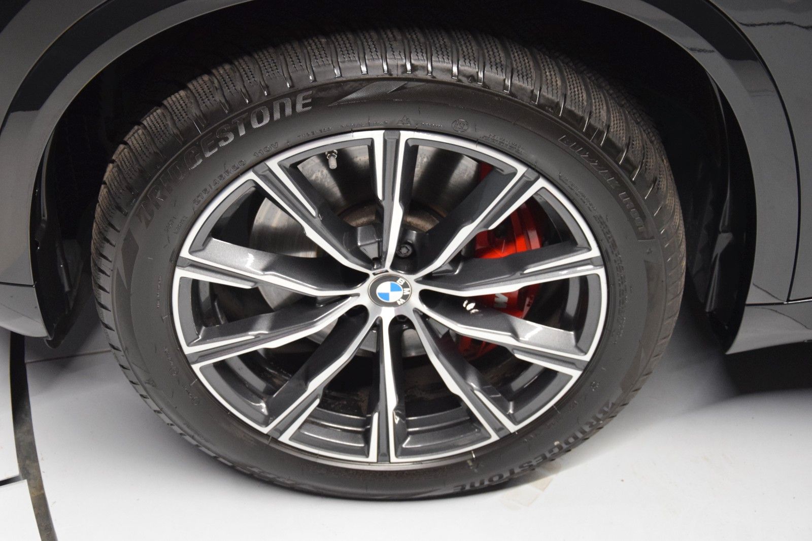 Fahrzeugabbildung BMW X5 30 d xDrive M Sport Pano Sitzbelüft. AHK HuD