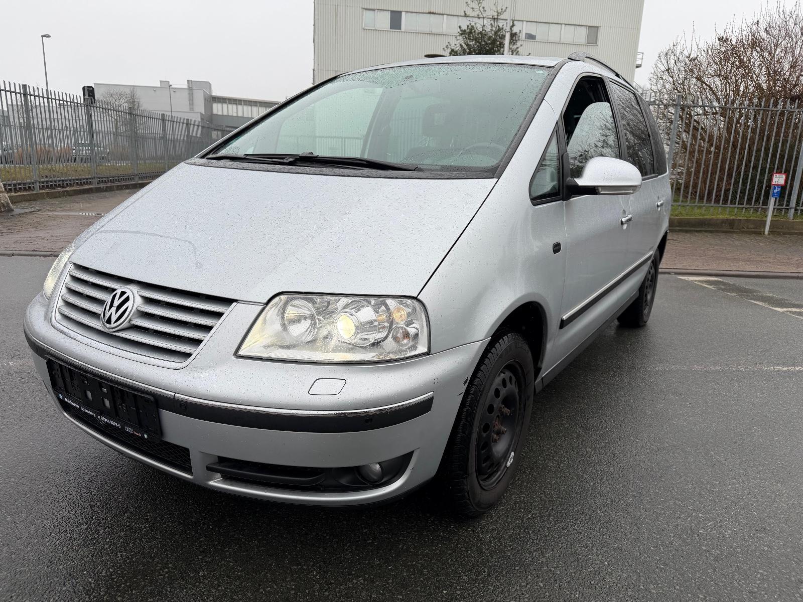 Volkswagen Sharan United 2.0 TDI Scheckheft 7 Sitze SHZ AHK