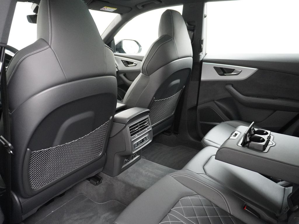 Audi Q8 60 TFSI e quattro Pro Line S Competition AHK