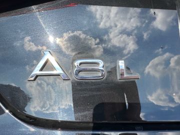 Fahrzeugabbildung Audi A8 Lim 3.0 V6 TDI Lang DSG Navi RFK SHZ
