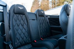 BENTLEY Continental GT 4.0 V8 S 4WD/ SPORT AGA/ MASSAGE BENTLEY Continental GT 4.0 V8 S 4WD/ SPORT AGA/ MASSAGE