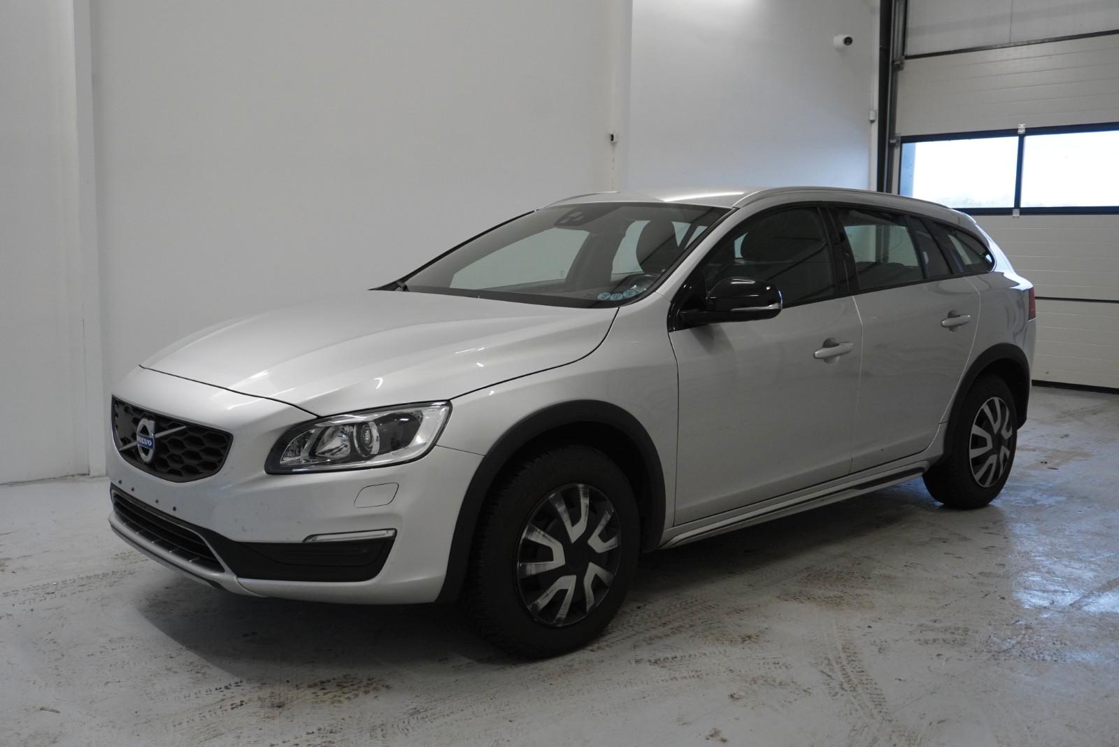 Volvo V60 Cross Country D4 Aut. 190ps Momentum *TOP*