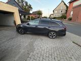 Kia cee'd Sportswagon 1.6 CRDi Platinum Edition ... - Kia Cee d mit Diesel-Antrieb