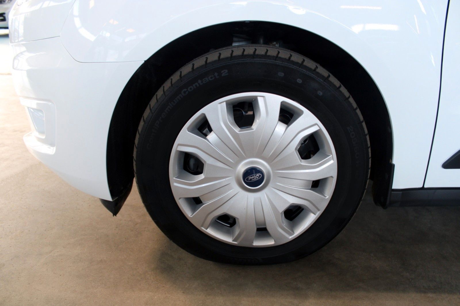 Fahrzeugabbildung Ford Transit Connect TREND L2 Lang KLIMA CAM STDHZ 3S