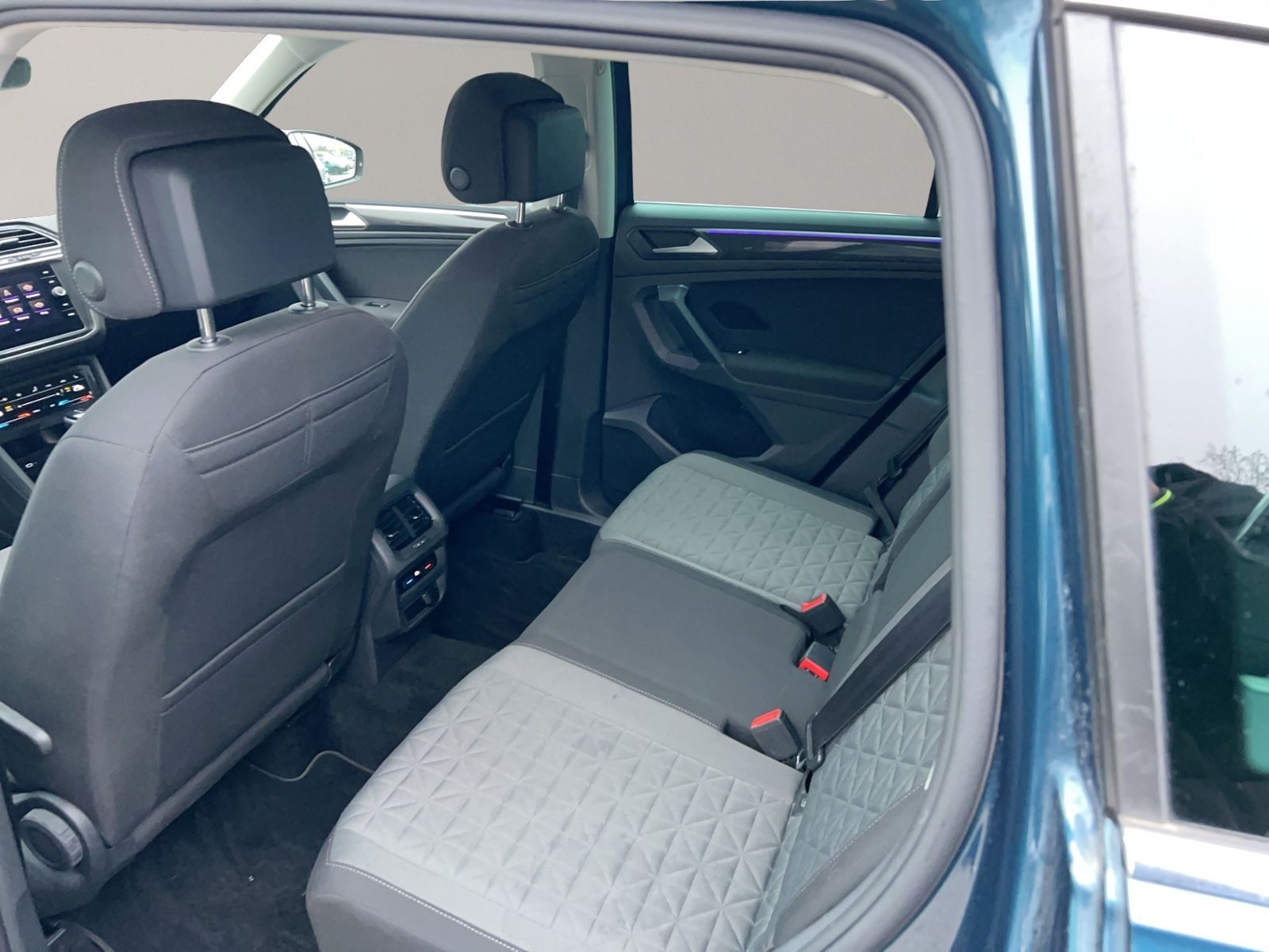 Tiguan Life 2,0 l TDI 4MOTION, AHK, IQ Light, Bu