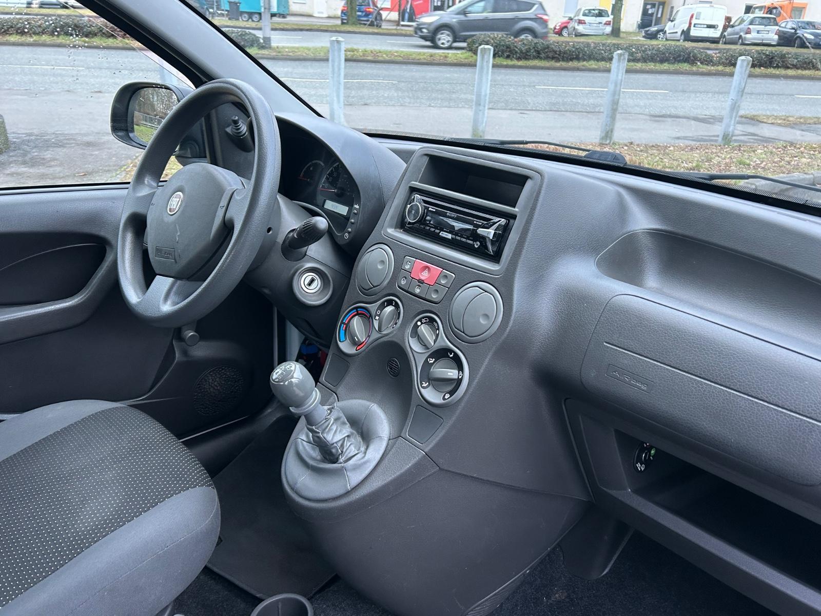 Fiat Panda 1.1 8V Active*AHK*STADTFLITZER*TOP ANGEBOT