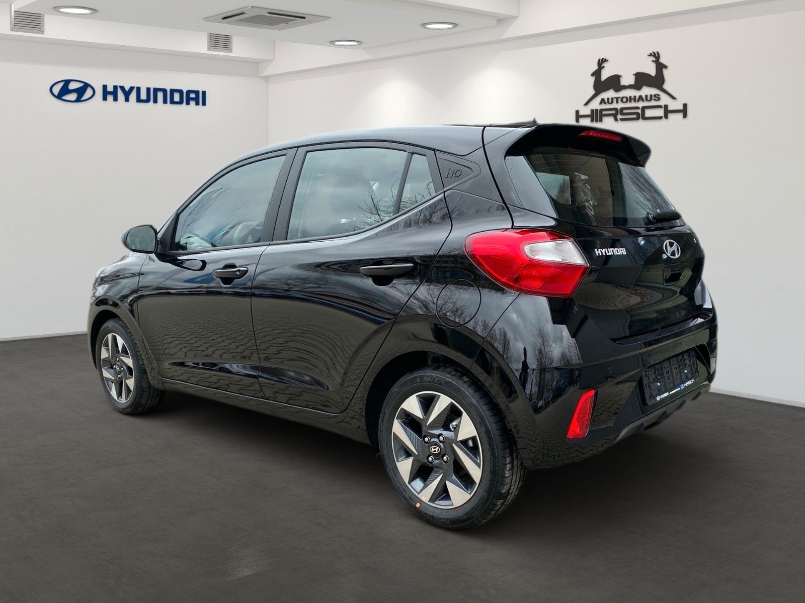 Fahrzeugabbildung Hyundai i10 FL  1.0 Benzin Trend  LHZ  SHZ PDC NAVI RFK