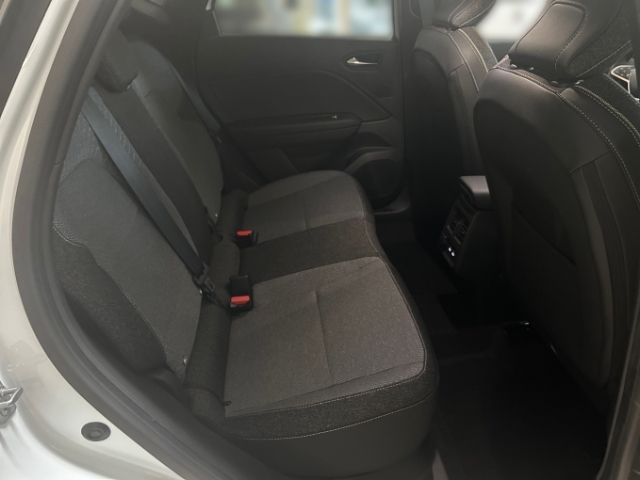 Fahrzeugabbildung Renault Captur Techno Mild Hybrid 160 EDC Winterpaket Na