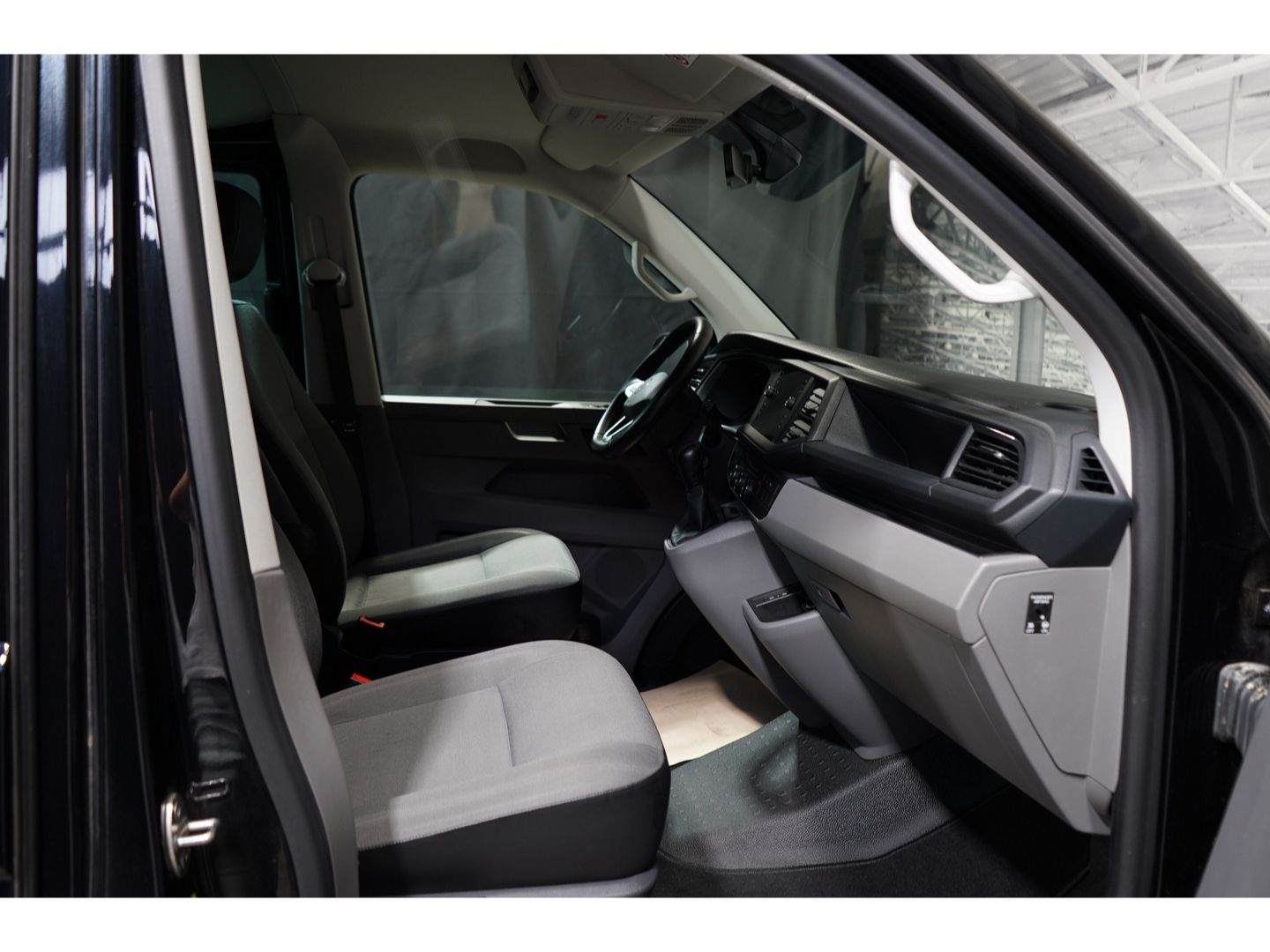 Volkswagen T6 Kombi - Bild 5