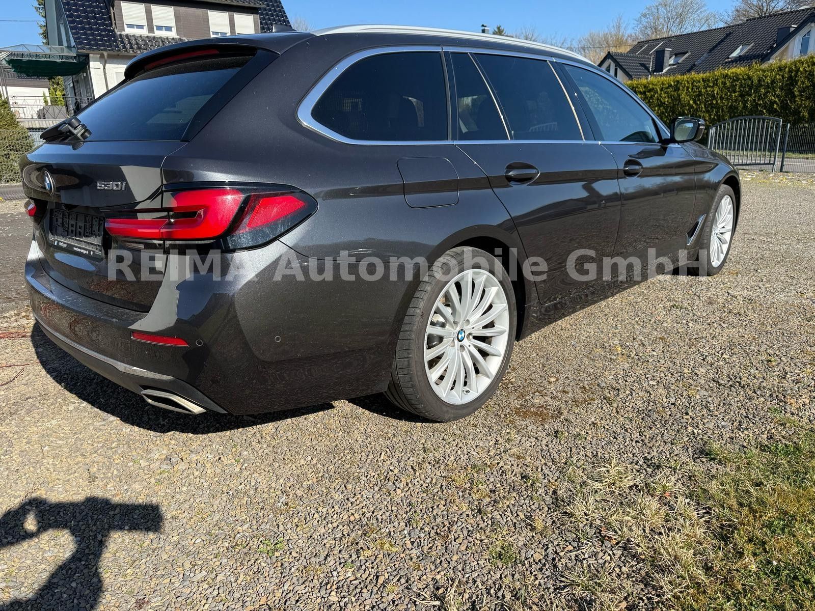 Fahrzeugabbildung BMW 530i Touring xDrive,Laser,TV,Fond-Entertainment