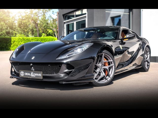 Ferrari 812 Superfast °CARBON°LIFT°KAM 2x°JBL°DISP