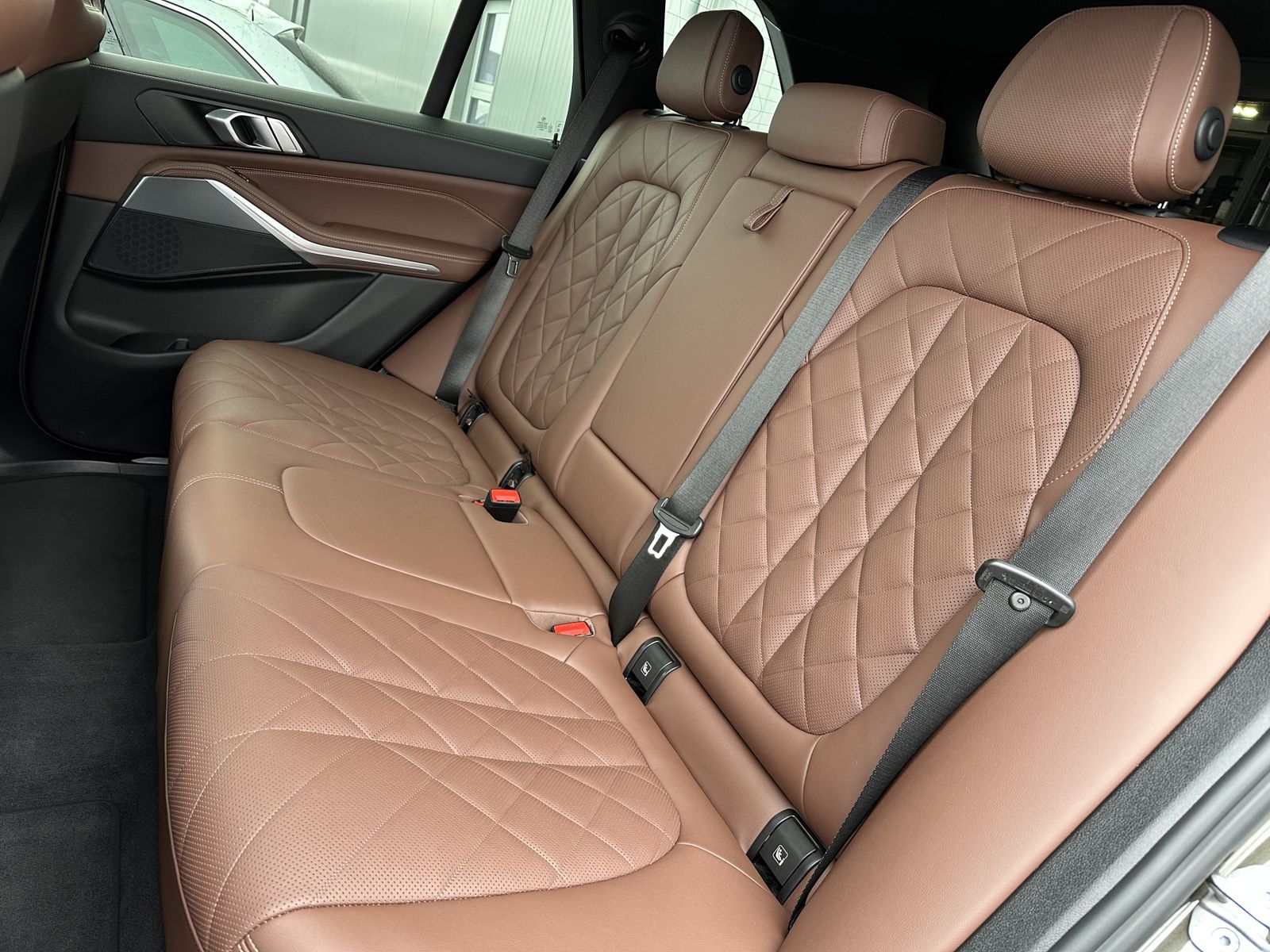 Fahrzeugabbildung BMW X5 xDrive30d M-Sport NAV+LASER+360°+HEAD-UP+DAP