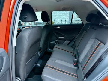 Volkswagen T-Roc - 10