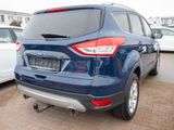 Ford Kuga 2,0 l TDCi Titanium AHK Winter P Leder Xeno - Ford Kuga aus 2016 mit Diesel-Antrieb: Navigationssystem, Geländewagen