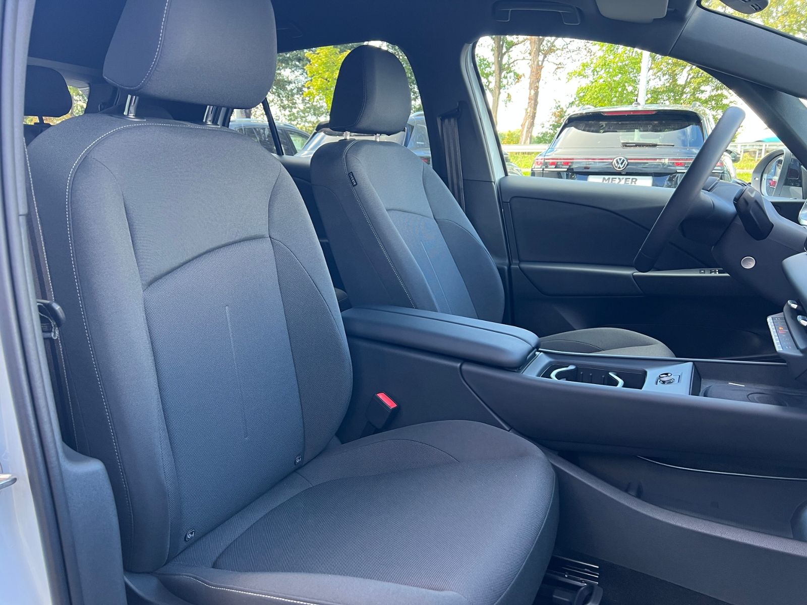 Fahrzeugabbildung Volkswagen ID.3 NEO Life 50 kWh *19" LM-Felge, Ganzjahresre