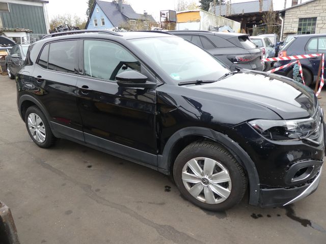 Volkswagen T-Cross United