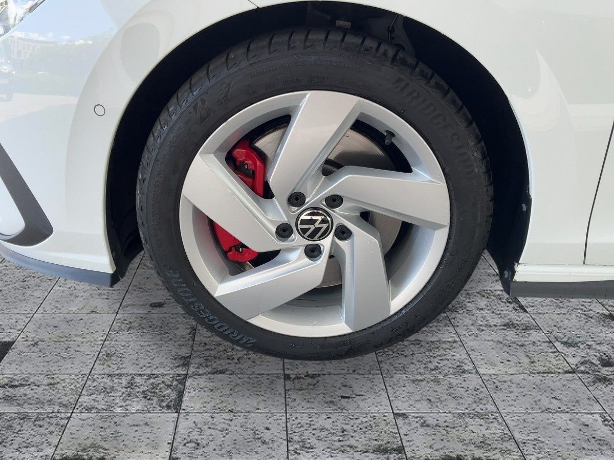 Volkswagen Golf - Bild 8
