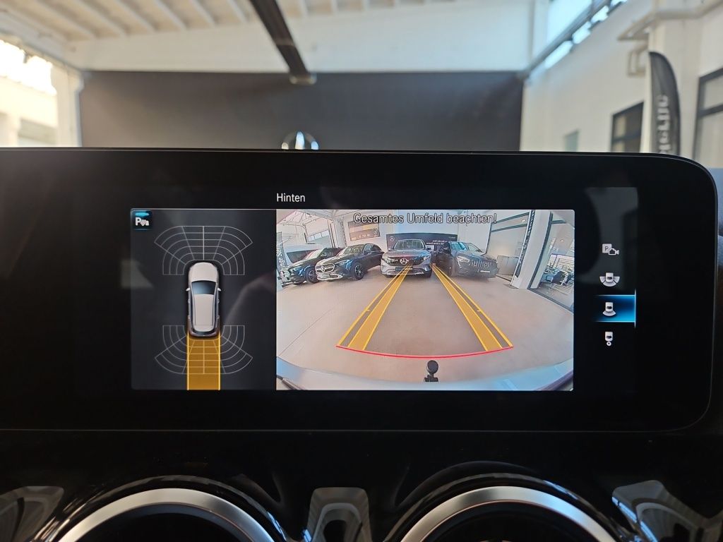 Fahrzeugabbildung Mercedes-Benz B 200 STYLE AHK Navi LED SHZ KAM SpurH ParkAss