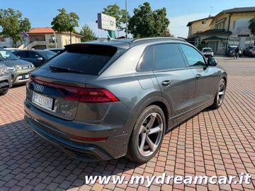Audi Q8 - 6