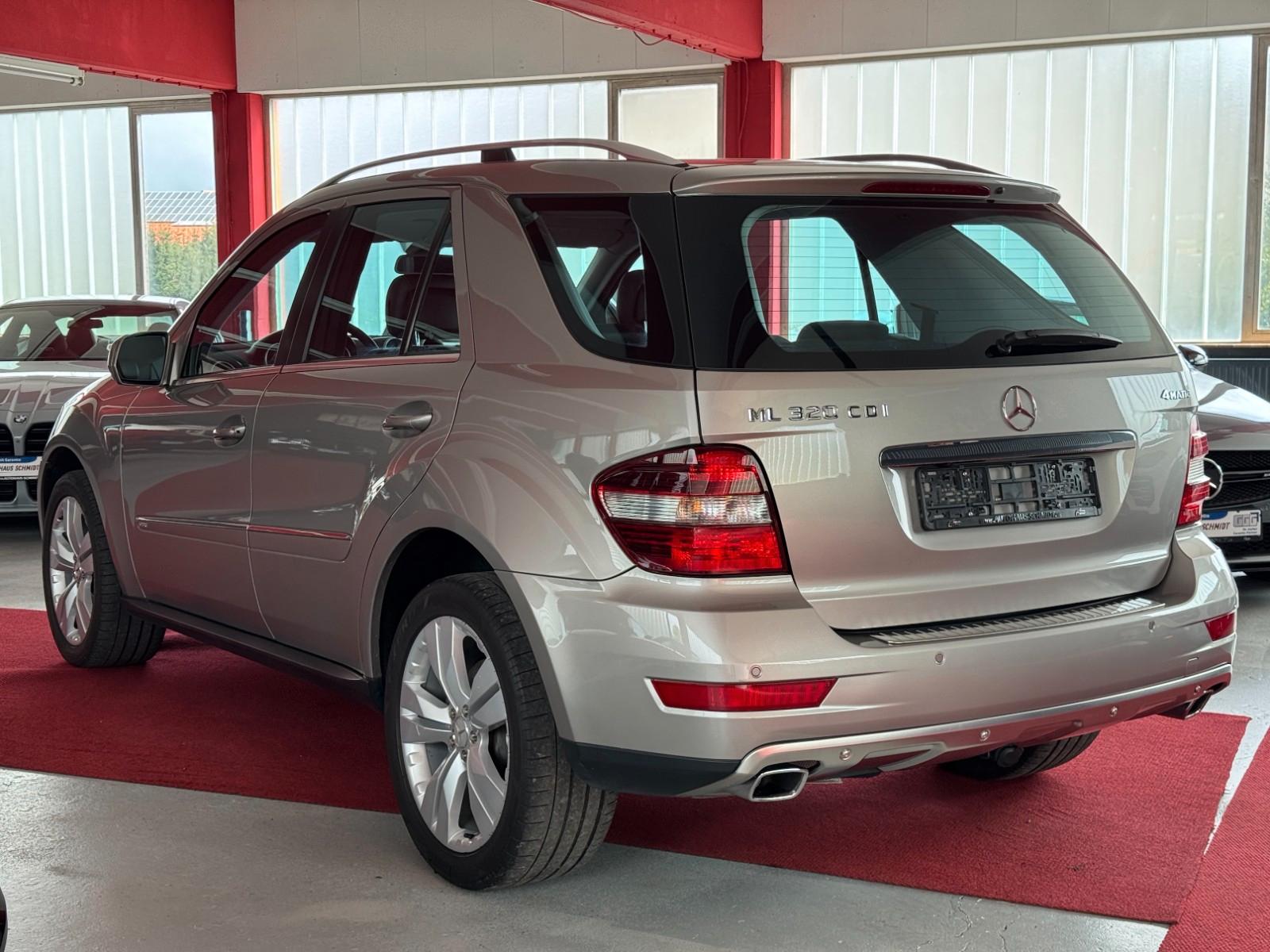 Mercedes-Benz ML320CDI Mopf 4Matic AHK Kamera Airmatic Sportp